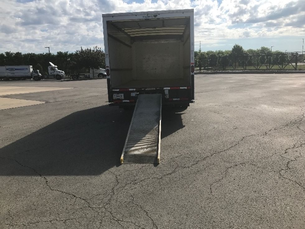 Light Duty Box Truck-Light and Medium Duty Trucks-GMC-2021-Savana G33903-Zelienople-PA-90,278\n\t\tmiles-$ 29,750 - Image 9