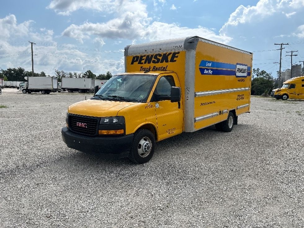 Light Duty Box Truck-Light and Medium Duty Trucks-GMC-2021-Savana G33903-Zelienople-PA-98,115\n\t\tmiles-$ 25,250 - Image 3