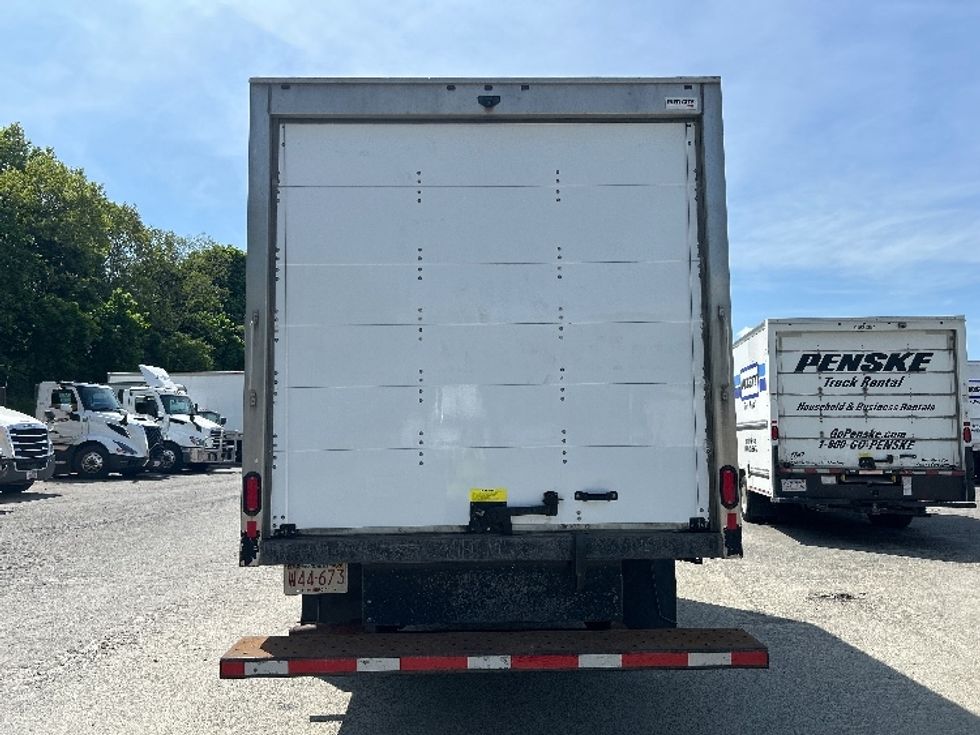 Light Duty Box Truck-Light and Medium Duty Trucks-GMC-2022-G33503-Braintree-MA-116,031\n\t\tmiles-$ 27,500 - Image 7