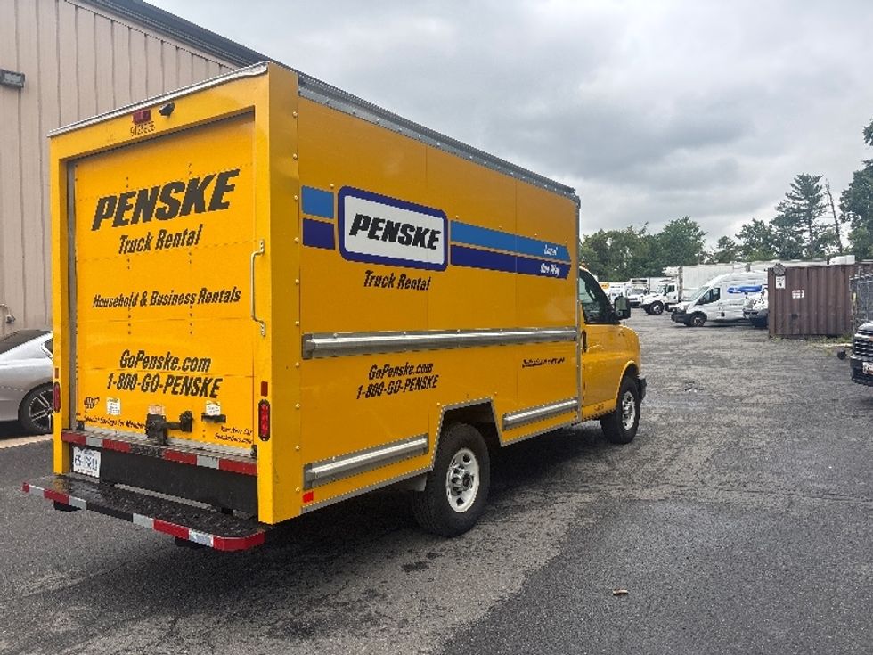 Light Duty Box Truck-Light and Medium Duty Trucks-GMC-2022-Savana G33503-Alexandria-VA-105,017\n\t\tmiles-$ 26,000 - Image 13