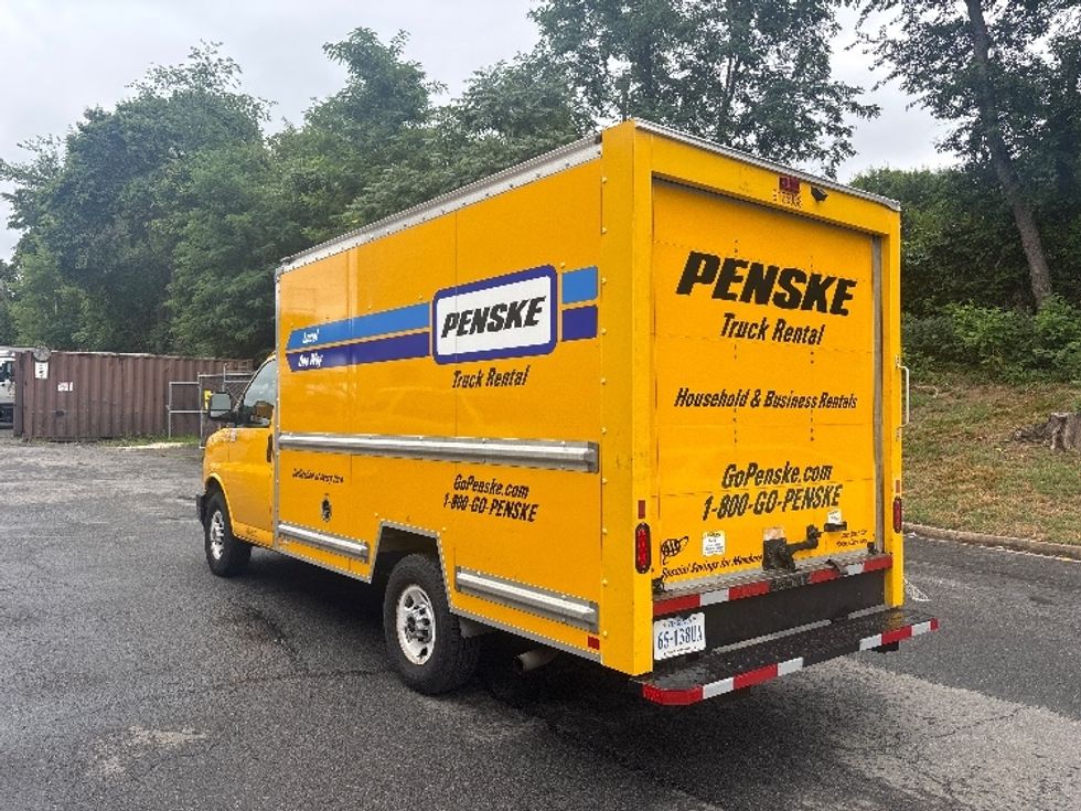Light Duty Box Truck-Light and Medium Duty Trucks-GMC-2022-Savana G33503-Alexandria-VA-105,017\n\t\tmiles-$ 26,000 - Image 6