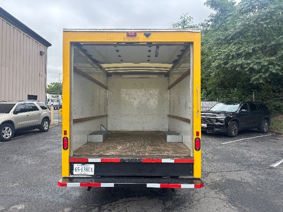 Light Duty Box Truck-Light and Medium Duty Trucks-GMC-2022-Savana G33503-Alexandria-VA-105,017\n\t\tmiles-$ 26,000 - Image 8