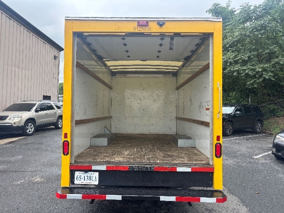 Light Duty Box Truck-Light and Medium Duty Trucks-GMC-2022-Savana G33503-Alexandria-VA-105,017\n\t\tmiles-$ 26,000 - Image 9