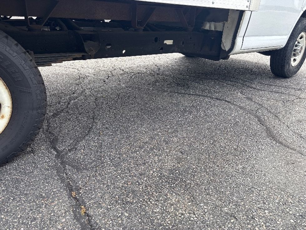 Light Duty Box Truck-Light and Medium Duty Trucks-GMC-2022-Savana G33503-Braintree-MA-116,964\n\t\tmiles-$ 27,000 - Image 13