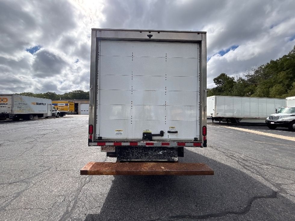 Light Duty Box Truck-Light and Medium Duty Trucks-GMC-2022-Savana G33503-Braintree-MA-116,964\n\t\tmiles-$ 27,000 - Image 7
