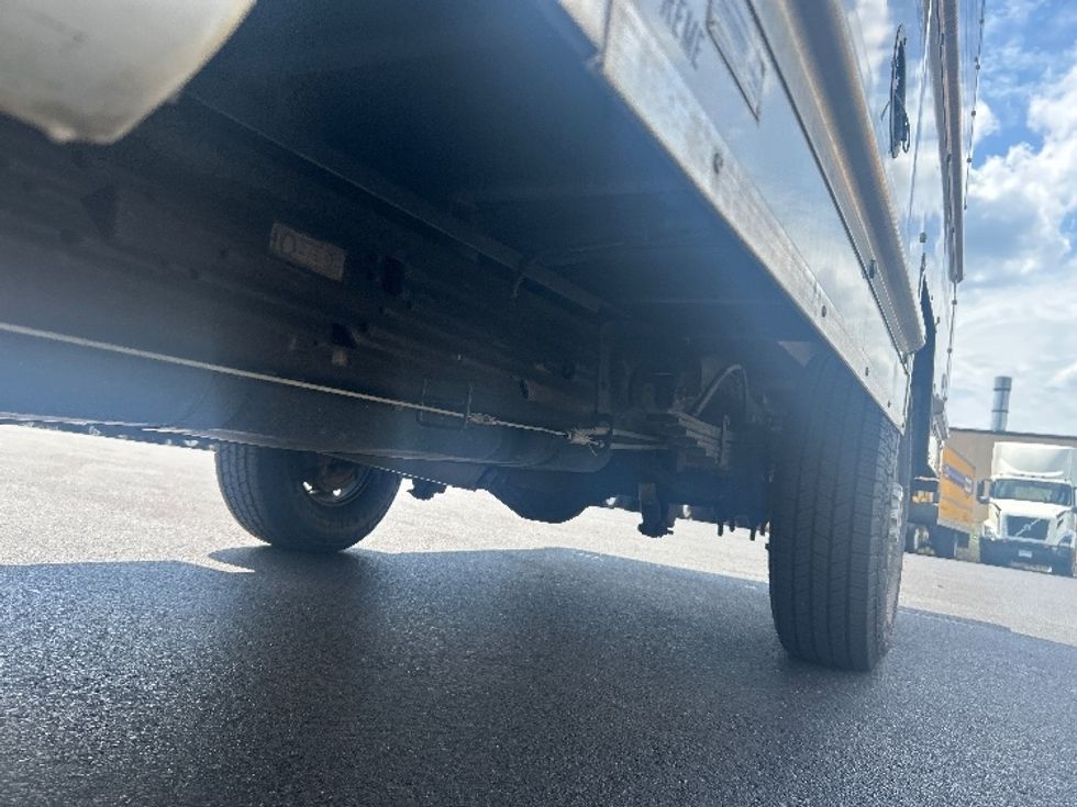 Light Duty Box Truck-Light and Medium Duty Trucks-GMC-2022-Savana G33503-Braintree-MA-131,636\n\t\tmiles-$ 23,750 - Image 5