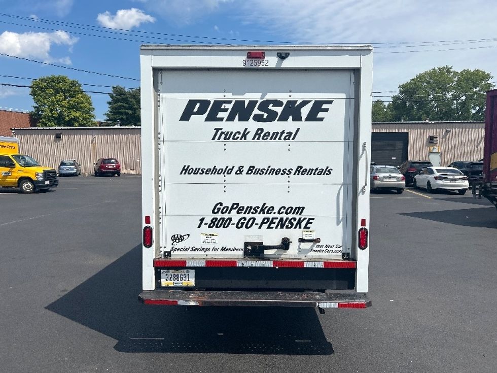 Light Duty Box Truck-Light and Medium Duty Trucks-GMC-2022-Savana G33503-Braintree-MA-131,636\n\t\tmiles-$ 23,750 - Image 7
