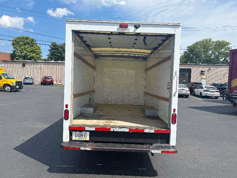 Light Duty Box Truck-Light and Medium Duty Trucks-GMC-2022-Savana G33503-Braintree-MA-131,636\n\t\tmiles-$ 23,750 - Image 9