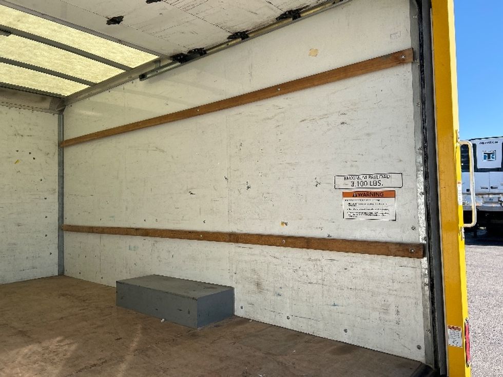 Light Duty Box Truck-Light and Medium Duty Trucks-GMC-2022-Savana G33503-Capitol Heights-MD-101,309\n\t\tmiles-$ 26,500 - Image 11