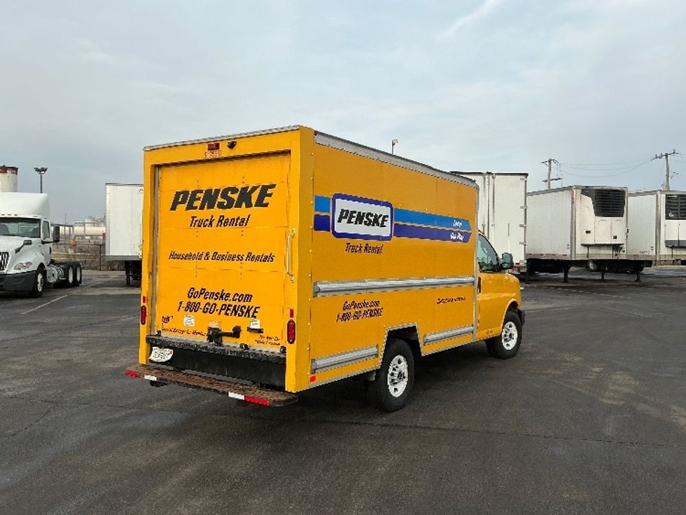 Light Duty Box Truck-Light and Medium Duty Trucks-GMC-2022-Savana G33503-East Chicago-IN-83,432\n\t\tmiles-$ 30,750 - Image 12