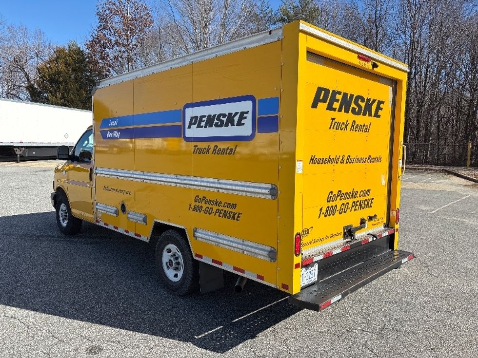 Light Duty Box Truck-Light and Medium Duty Trucks-GMC-2022-Savana G33503-Fort Myers-FL-126,655\n\t\tmiles-$ 25,000 - Image 6