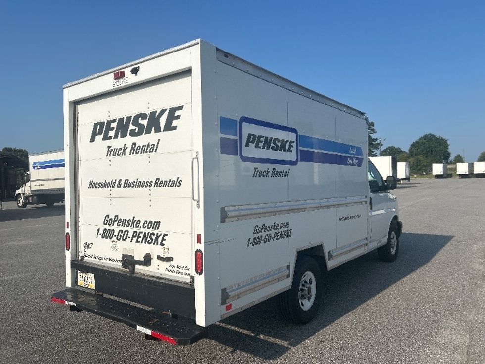 Light Duty Box Truck-Light and Medium Duty Trucks-GMC-2022-Savana G33503-Lagrange-GA-166,055\n\t\tmiles-$ 18,000 - Image 13