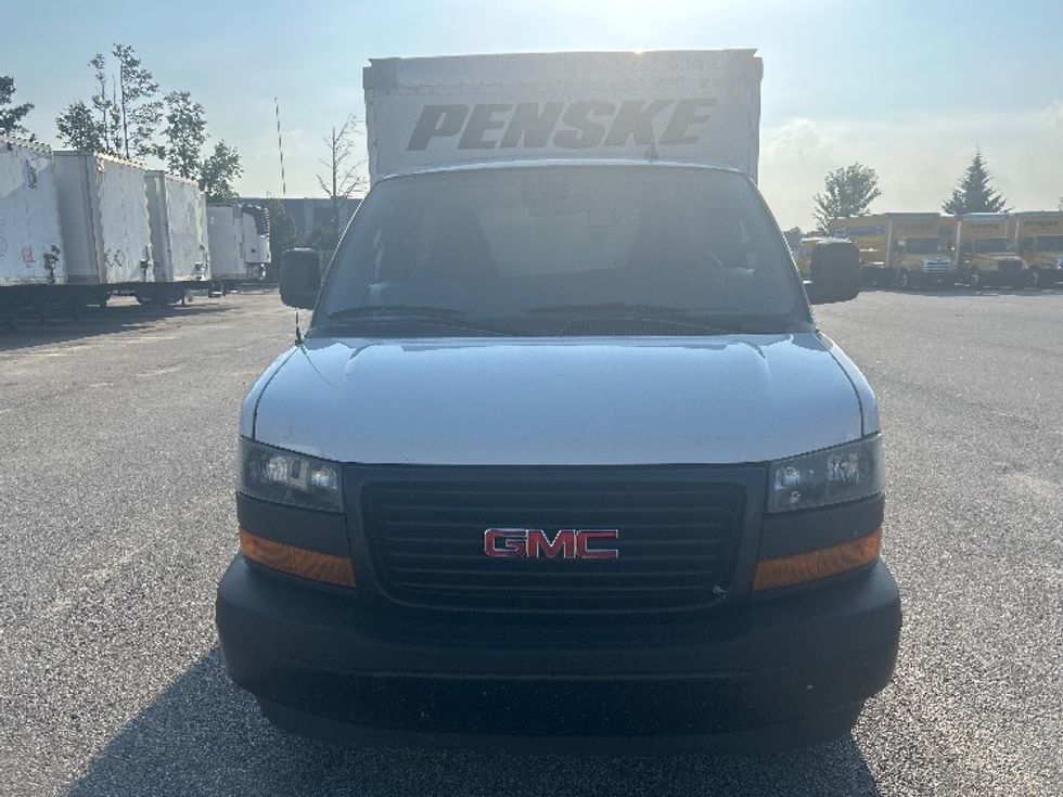Light Duty Box Truck-Light and Medium Duty Trucks-GMC-2022-Savana G33503-Lagrange-GA-166,055\n\t\tmiles-$ 18,000 - Image 2