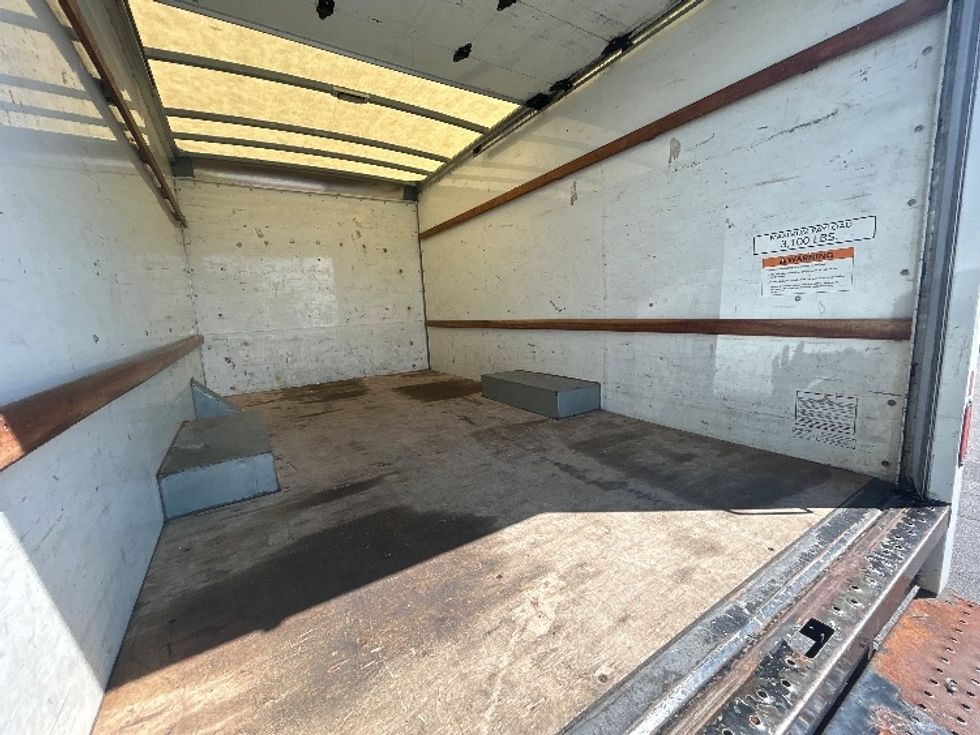Light Duty Box Truck-Light and Medium Duty Trucks-GMC-2022-Savana G33503-Millville-NJ-138,056\n\t\tmiles-$ 23,250 - Image 11