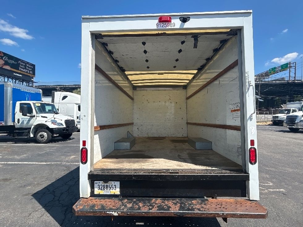 Light Duty Box Truck-Light and Medium Duty Trucks-GMC-2022-Savana G33503-Millville-NJ-138,056\n\t\tmiles-$ 23,250 - Image 8