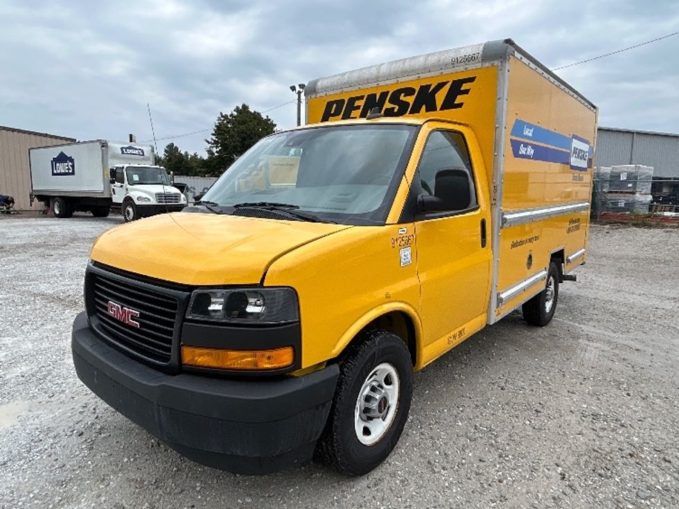 Light Duty Box Truck-Light and Medium Duty Trucks-GMC-2022-Savana G33503-Moberly-MO-143,331\n\t\tmiles-$ 19,000 - Image 3