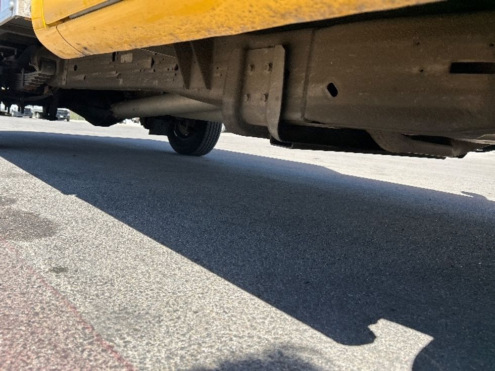 Light Duty Box Truck-Light and Medium Duty Trucks-GMC-2022-Savana G33503-Odessa-TX-112,442\n\t\tmiles-$ 25,250 - Image 13