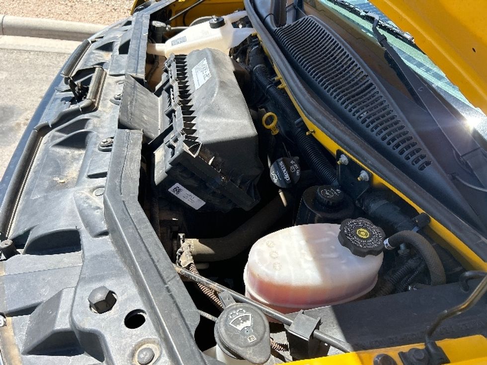 Light Duty Box Truck-Light and Medium Duty Trucks-GMC-2022-Savana G33503-Odessa-TX-112,442\n\t\tmiles-$ 25,250 - Image 23