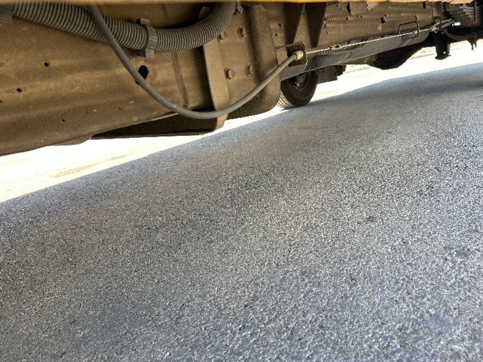 Light Duty Box Truck-Light and Medium Duty Trucks-GMC-2022-Savana G33503-Odessa-TX-112,442\n\t\tmiles-$ 25,250 - Image 5