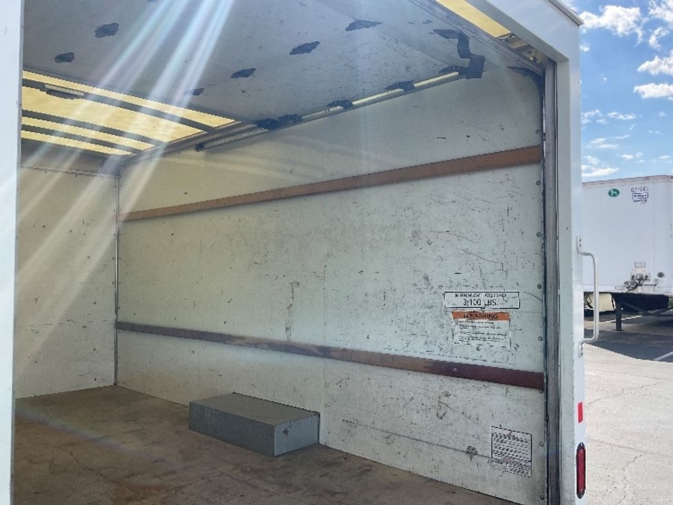 Light Duty Box Truck-Light and Medium Duty Trucks-GMC-2022-Savana G33503-Phoenix-AZ-115,588\n\t\tmiles-$ 26,250 - Image 12