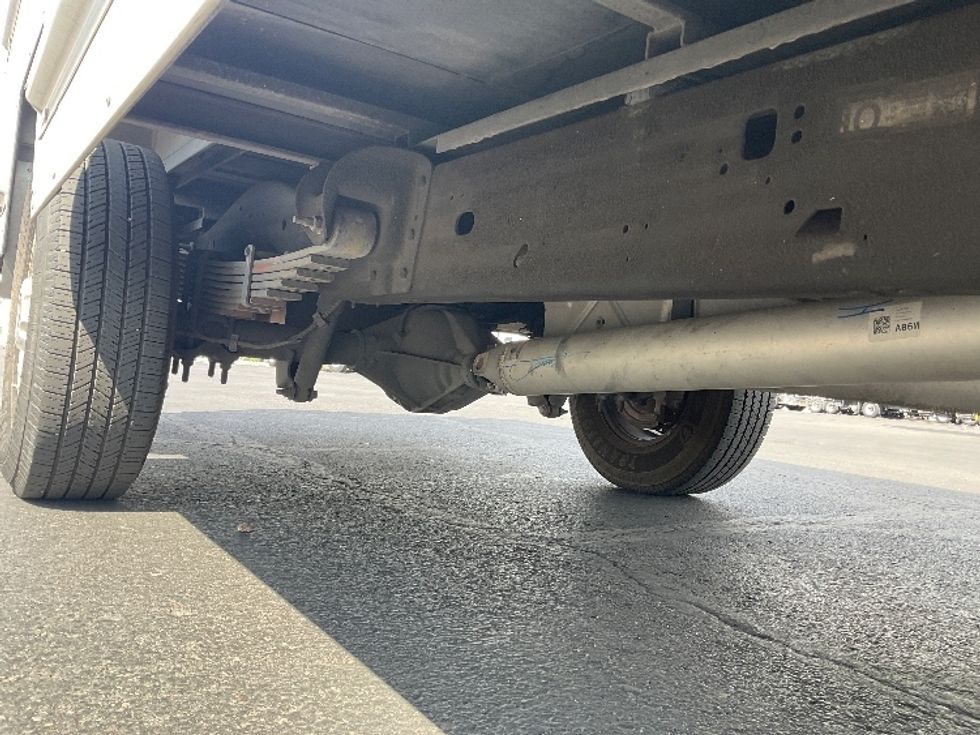 Light Duty Box Truck-Light and Medium Duty Trucks-GMC-2022-Savana G33503-Phoenix-AZ-115,588\n\t\tmiles-$ 26,250 - Image 14