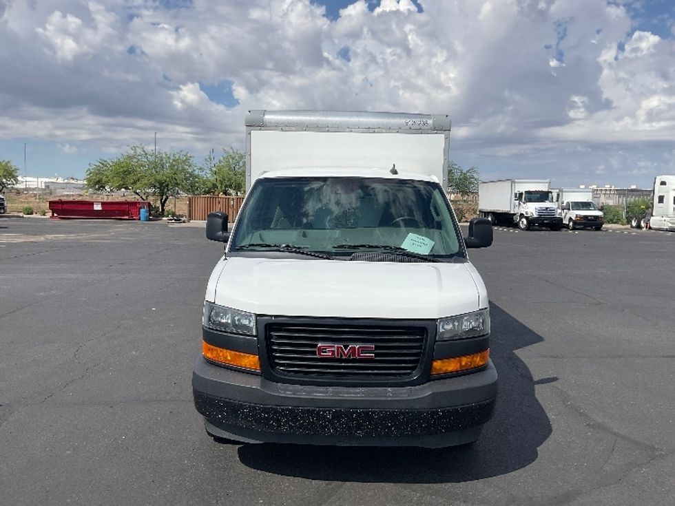 Light Duty Box Truck-Light and Medium Duty Trucks-GMC-2022-Savana G33503-Phoenix-AZ-115,588\n\t\tmiles-$ 26,250 - Image 2