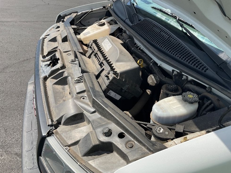 Light Duty Box Truck-Light and Medium Duty Trucks-GMC-2022-Savana G33503-Phoenix-AZ-115,588\n\t\tmiles-$ 26,250 - Image 24