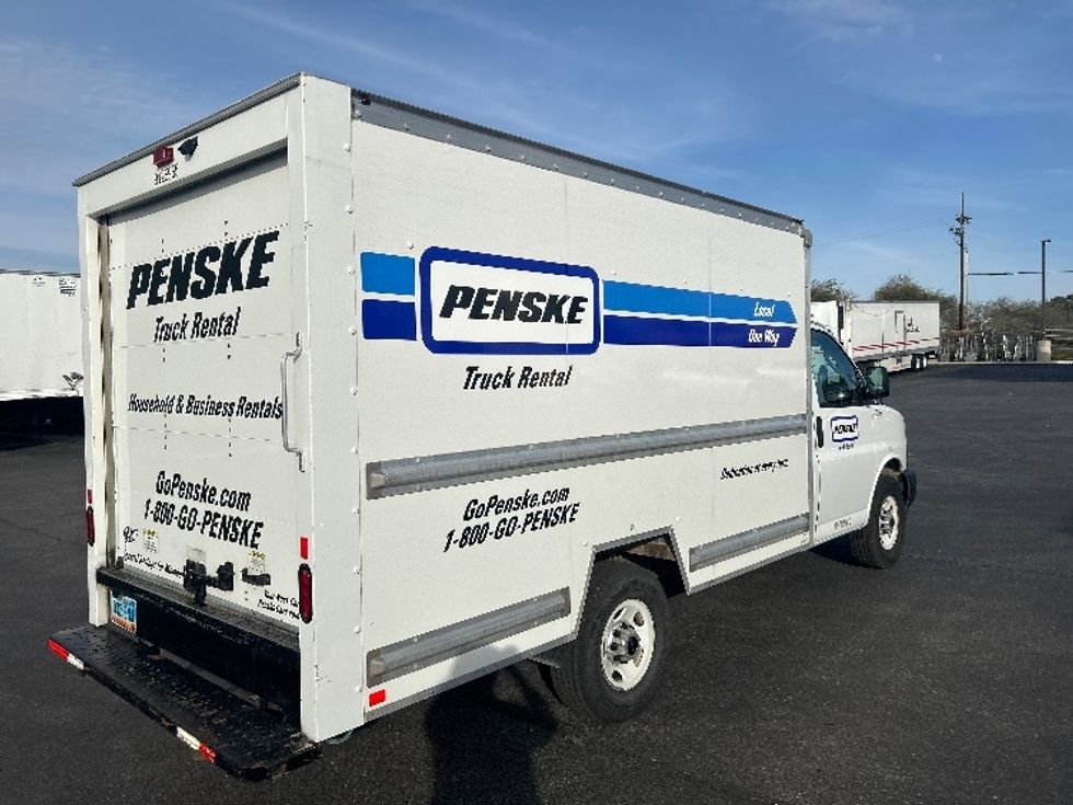 Light Duty Box Truck-Light and Medium Duty Trucks-GMC-2022-Savana G33503-Phoenix-AZ-91,686\n\t\tmiles-$ 29,750 - Image 11