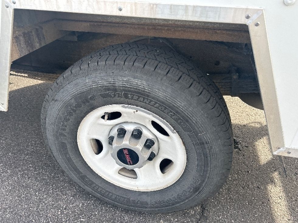 Light Duty Box Truck-Light and Medium Duty Trucks-GMC-2022-Savana G33503-Phoenix-AZ-91,686\n\t\tmiles-$ 29,750 - Image 5