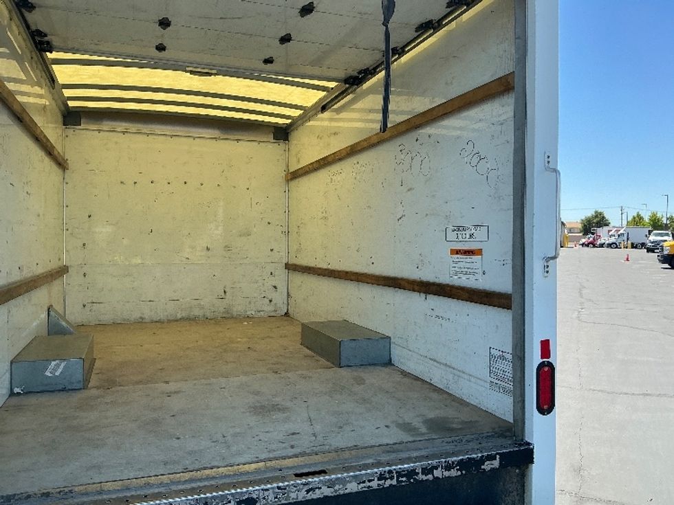 Light Duty Box Truck-Light and Medium Duty Trucks-GMC-2022-Savana G33503-Sacramento-CA-105,686\n\t\tmiles-$ 31,750 - Image 11