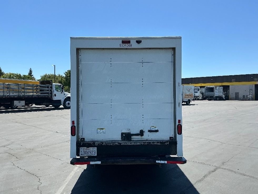 Light Duty Box Truck-Light and Medium Duty Trucks-GMC-2022-Savana G33503-Sacramento-CA-105,686\n\t\tmiles-$ 31,750 - Image 7