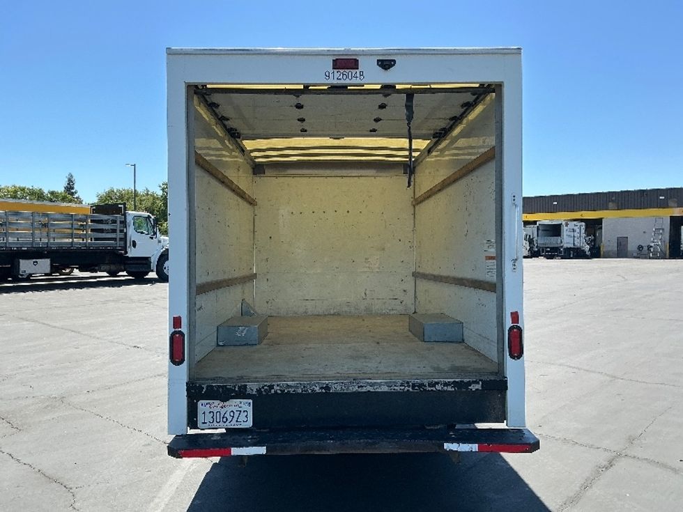 Light Duty Box Truck-Light and Medium Duty Trucks-GMC-2022-Savana G33503-Sacramento-CA-105,686\n\t\tmiles-$ 31,750 - Image 8