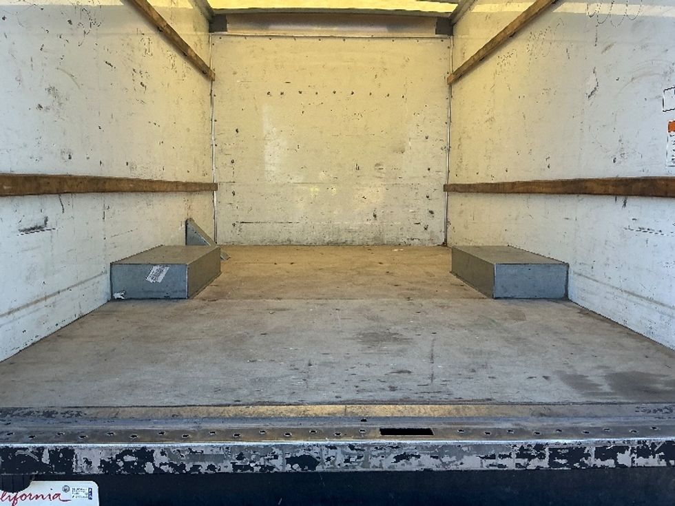 Light Duty Box Truck-Light and Medium Duty Trucks-GMC-2022-Savana G33503-Sacramento-CA-105,686\n\t\tmiles-$ 31,750 - Image 9