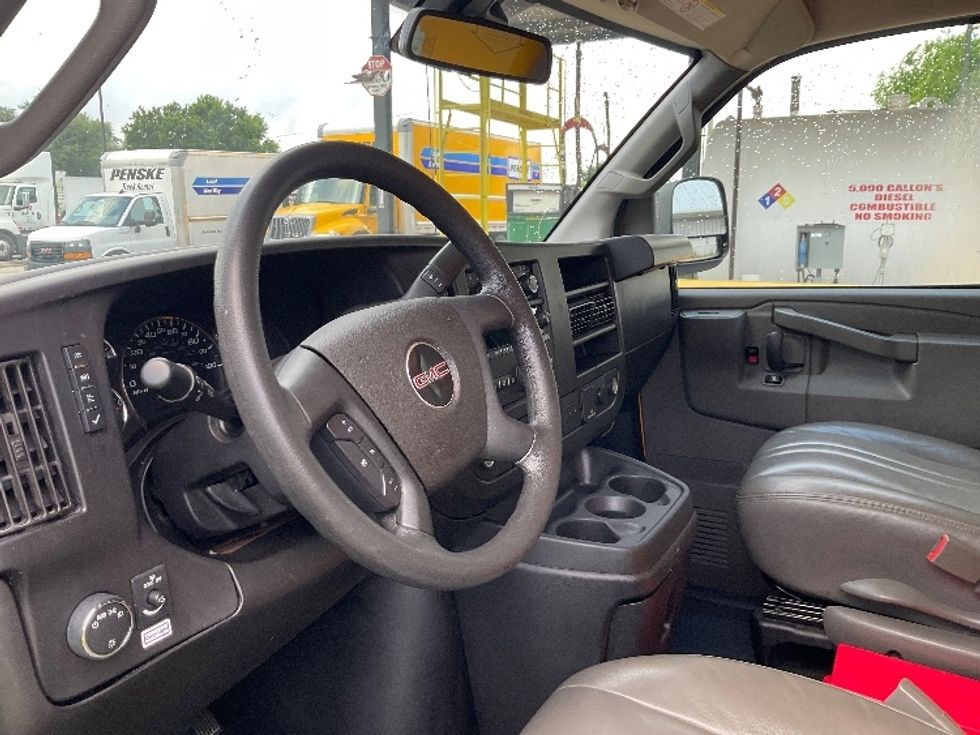 Light Duty Box Truck-Light and Medium Duty Trucks-GMC-2022-Savana G33503-San Antonio-TX-120,889\n\t\tmiles-$ 24,250 - Image 14