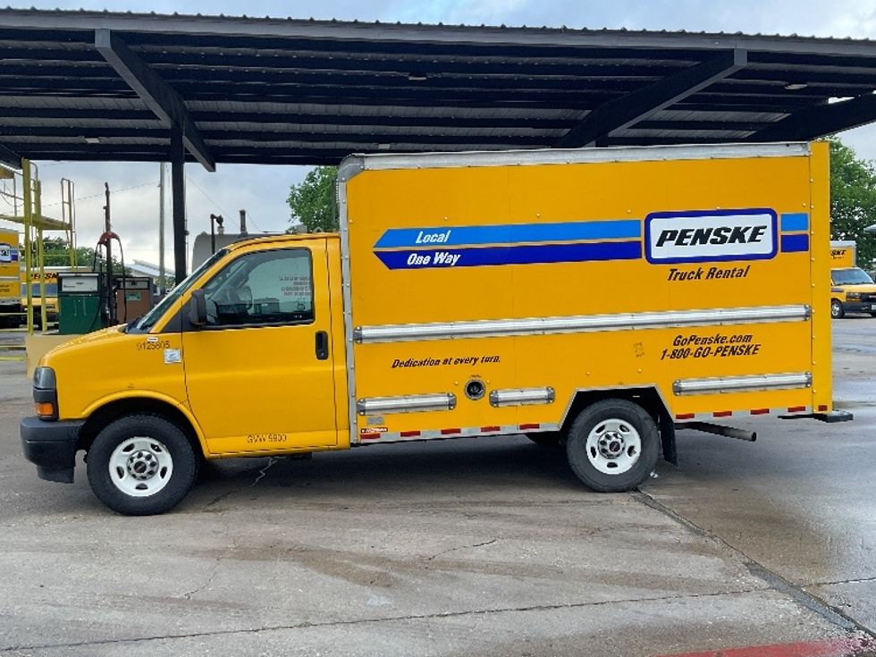 Light Duty Box Truck-Light and Medium Duty Trucks-GMC-2022-Savana G33503-San Antonio-TX-120,889\n\t\tmiles-$ 24,250 - Image 4