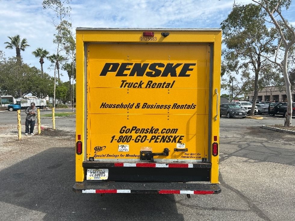 Light Duty Box Truck-Light and Medium Duty Trucks-GMC-2022-Savana G33503-Torrance-CA-133,198\n\t\tmiles-$ 22,250 - Image 7