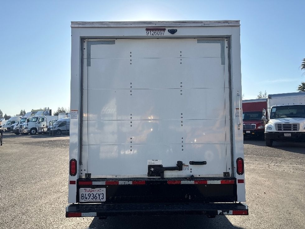Light Duty Box Truck-Light and Medium Duty Trucks-GMC-2022-Savana G33503-West Sacramento-CA-95,079\n\t\tmiles-$ 33,250 - Image 7
