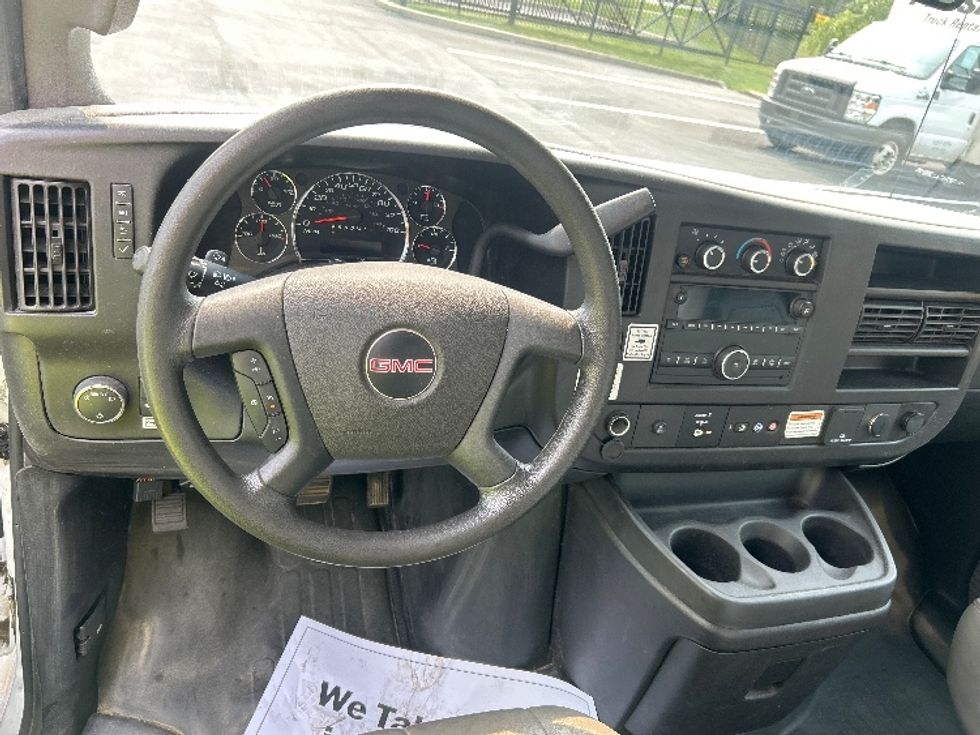 Light Duty Box Truck-Light and Medium Duty Trucks-GMC-2022-Savana G33903-Akron-OH-56,665\n\t\tmiles-$ 39,000 - Image 16