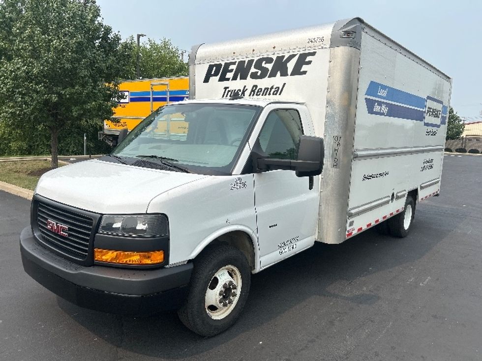 Light Duty Box Truck-Light and Medium Duty Trucks-GMC-2022-Savana G33903-Akron-OH-56,665\n\t\tmiles-$ 39,000 - Image 3