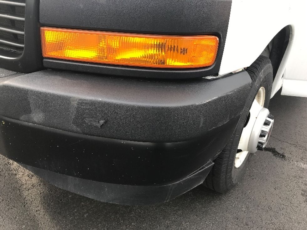 Light Duty Box Truck-Light and Medium Duty Trucks-GMC-2022-Savana G33903-Albany-NY-36,438\n\t\tmiles-$ 40,500 - Image 24