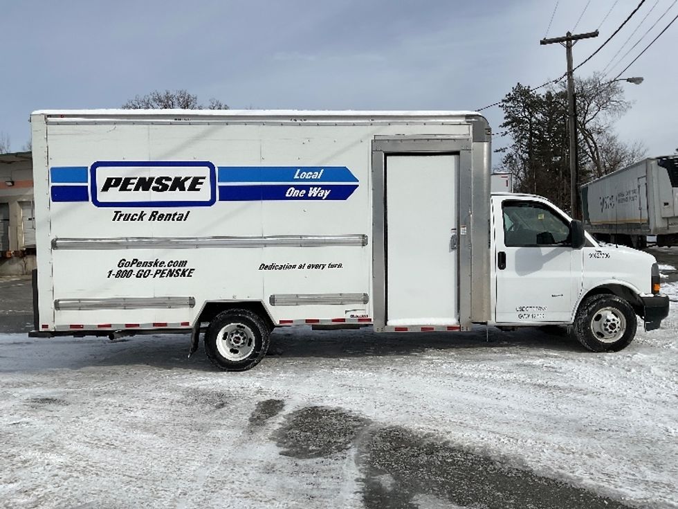 Light Duty Box Truck-Light and Medium Duty Trucks-GMC-2022-Savana G33903-Albany-NY-65,110\n\t\tmiles-$ 42,000 - Image 15