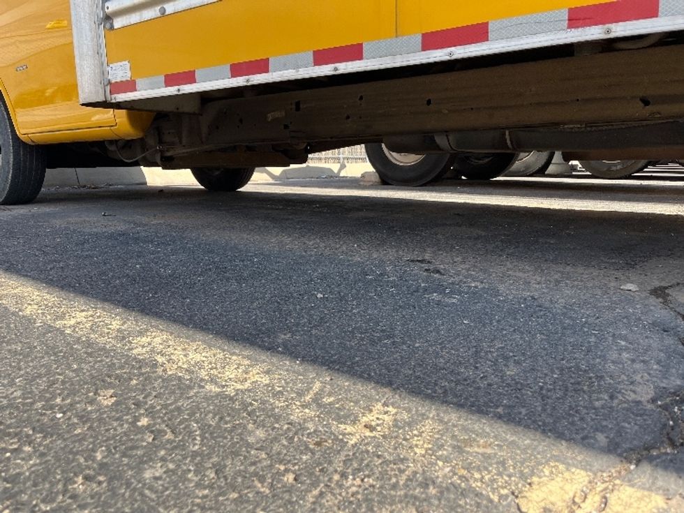 Light Duty Box Truck-Light and Medium Duty Trucks-GMC-2022-Savana G33903-Albuquerque-NM-110,764\n\t\tmiles-$ 12,000 - Image 5