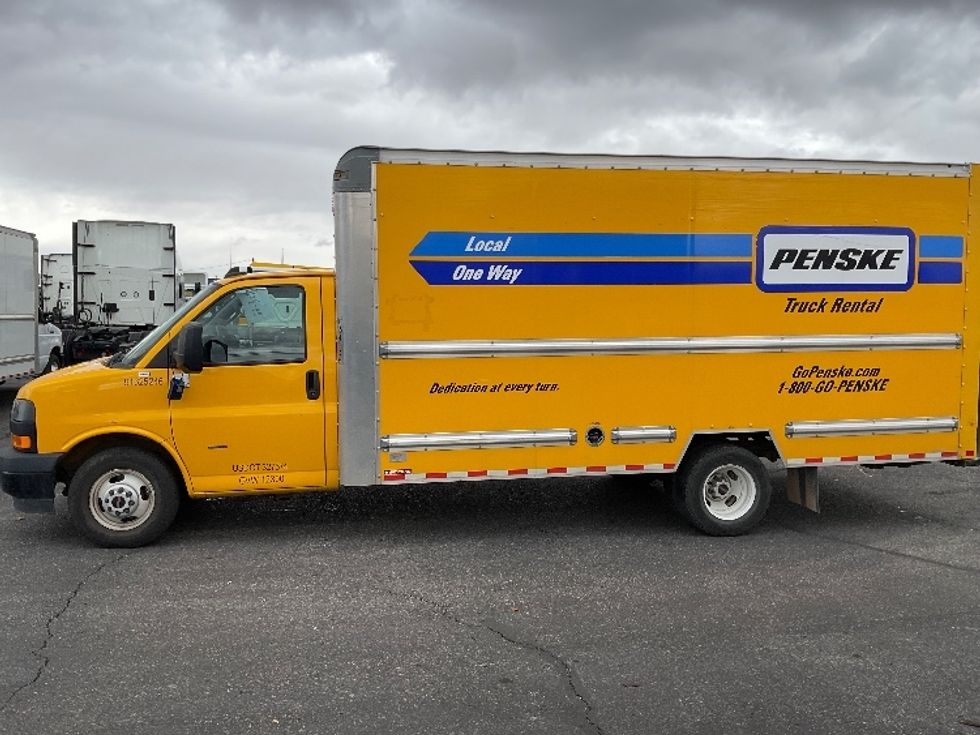 Light Duty Box Truck-Light and Medium Duty Trucks-GMC-2022-Savana G33903-Albuquerque-NM-92,632\n\t\tmiles-$ 30,750 - Image 4