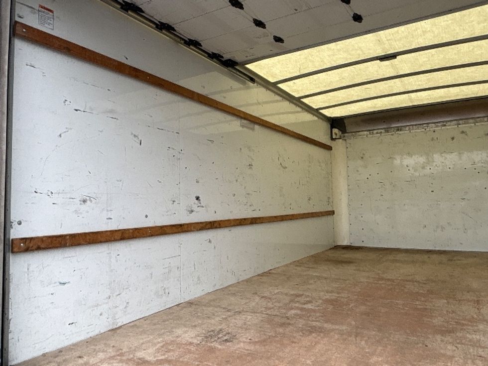 Light Duty Box Truck-Light and Medium Duty Trucks-GMC-2022-Savana G33903-Alexandria-VA-104,914\n\t\tmiles-$ 26,750 - Image 11