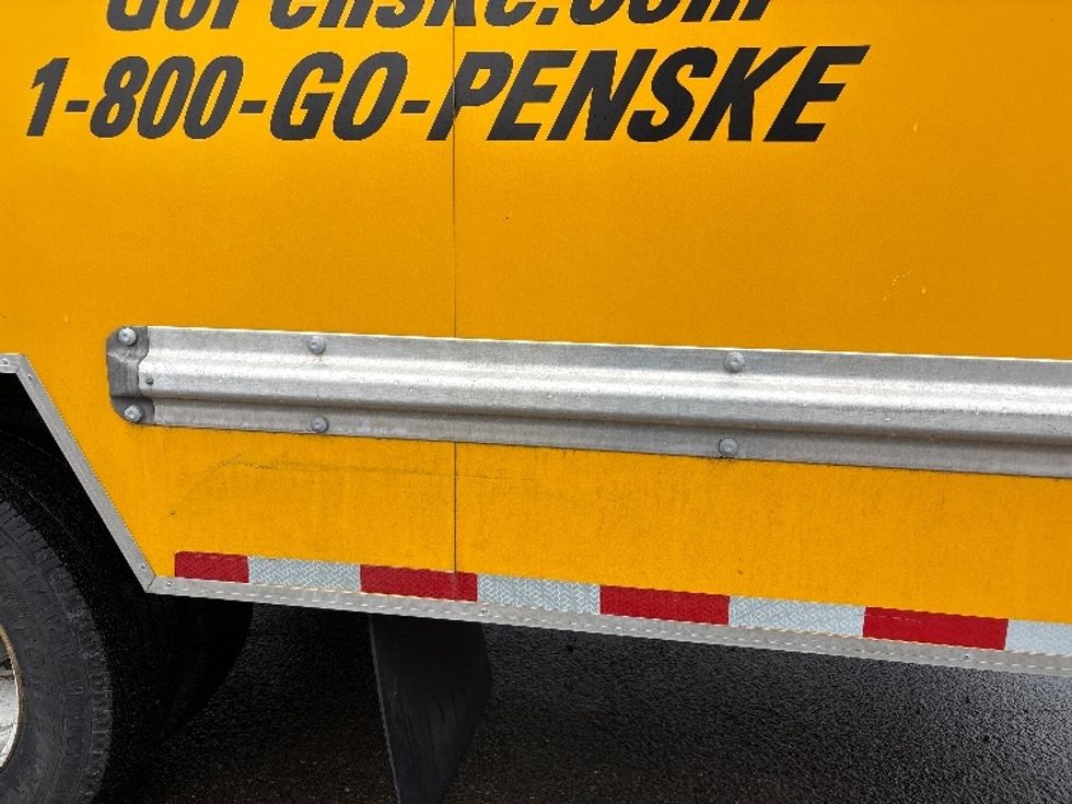 Light Duty Box Truck-Light and Medium Duty Trucks-GMC-2022-Savana G33903-Alexandria-VA-104,914\n\t\tmiles-$ 26,750 - Image 28