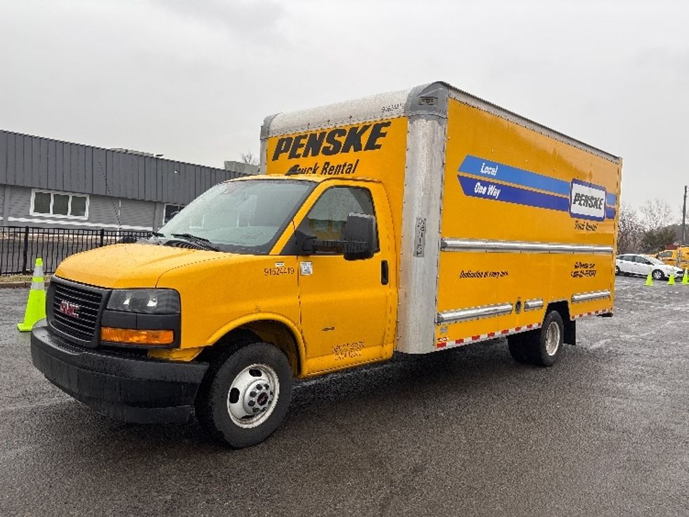 Light Duty Box Truck-Light and Medium Duty Trucks-GMC-2022-Savana G33903-Alexandria-VA-104,914\n\t\tmiles-$ 26,750 - Image 3