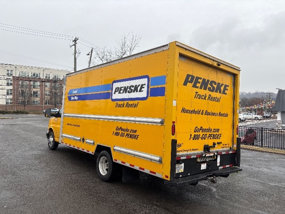 Light Duty Box Truck-Light and Medium Duty Trucks-GMC-2022-Savana G33903-Alexandria-VA-104,914\n\t\tmiles-$ 26,750 - Image 6