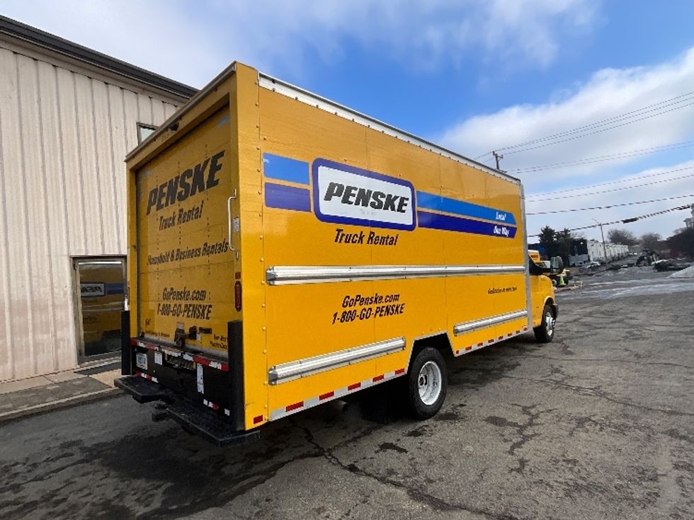 Light Duty Box Truck-Light and Medium Duty Trucks-GMC-2022-Savana G33903-Alexandria-VA-55,124\n\t\tmiles-$ 32,500 - Image 13