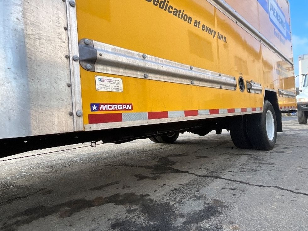 Light Duty Box Truck-Light and Medium Duty Trucks-GMC-2022-Savana G33903-Alexandria-VA-55,124\n\t\tmiles-$ 32,500 - Image 5