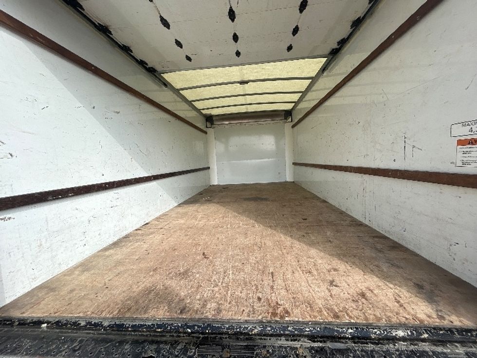 Light Duty Box Truck-Light and Medium Duty Trucks-GMC-2022-Savana G33903-Alexandria-VA-58,793\n\t\tmiles-$ 32,000 - Image 10